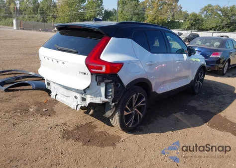 2021 Volvo Xc40 T5 R-Design from USA, damaged, VIN YV4162UM4M2612558